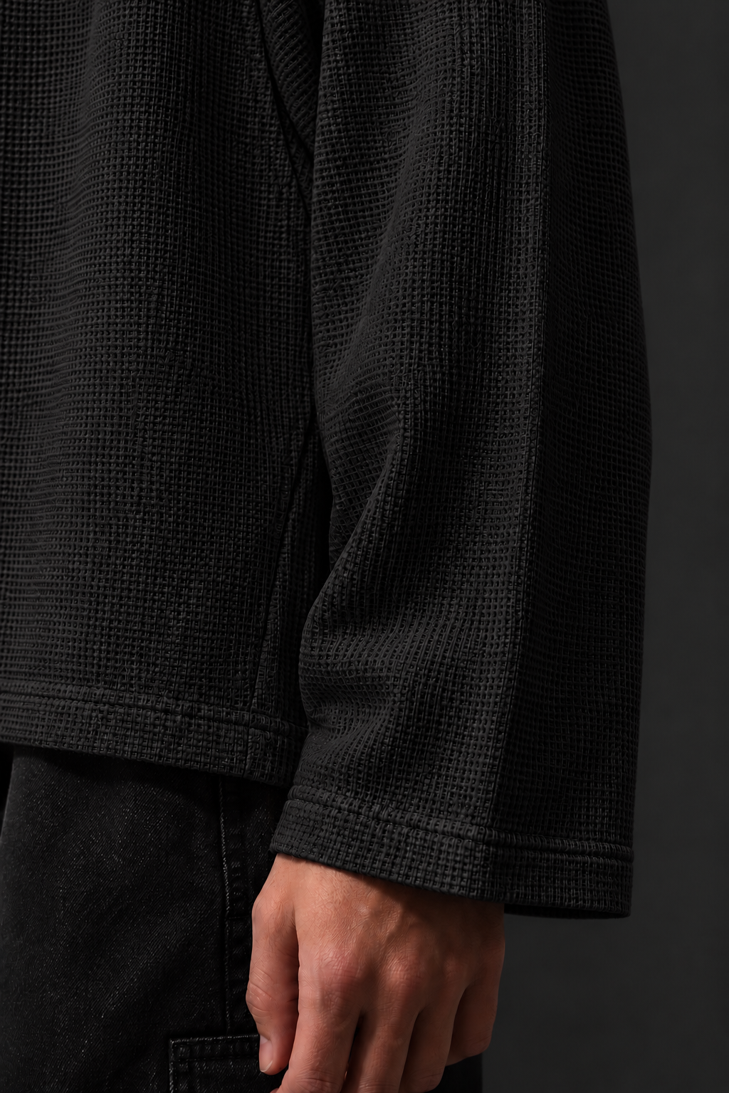 BLACK HENLEY